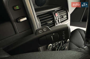 Позашляховик / Кросовер Volvo XC60 2009 в 