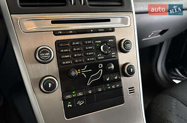 Позашляховик / Кросовер Volvo XC60 2009 в 