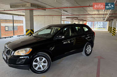 Позашляховик / Кросовер Volvo XC60 2009 в 