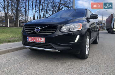Внедорожник / Кроссовер Volvo XC60 2015 в 