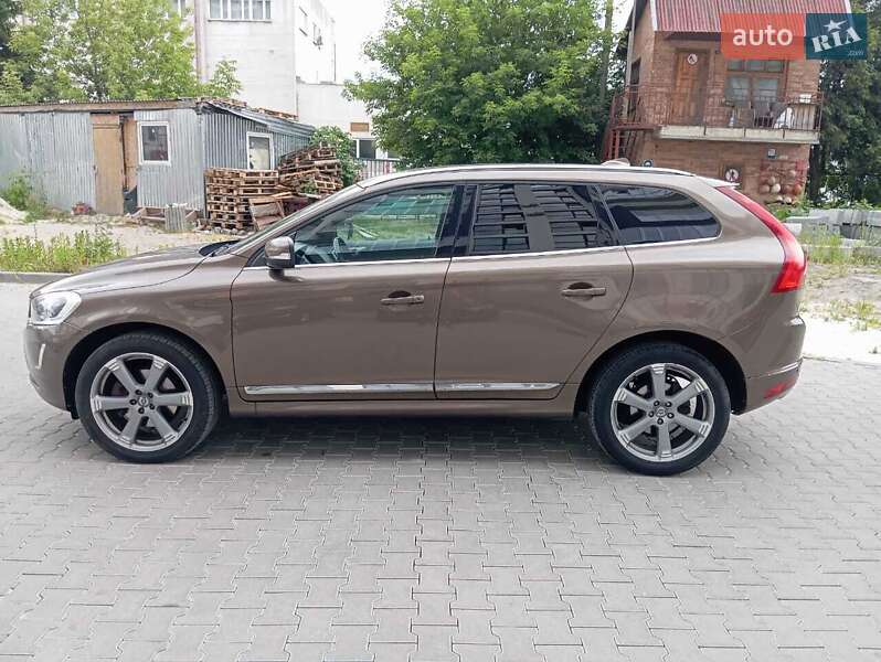 Внедорожник / Кроссовер Volvo XC60 2014 в 