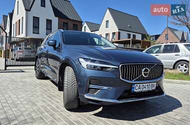 Внедорожник / Кроссовер Volvo XC60 2022 в 