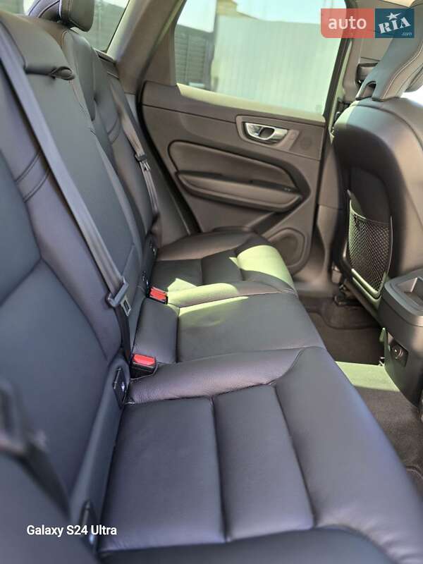 Внедорожник / Кроссовер Volvo XC60 2022 в Умани фото 58 Внедорожник / Кроссовер Volvo XC60 2022 в Умани