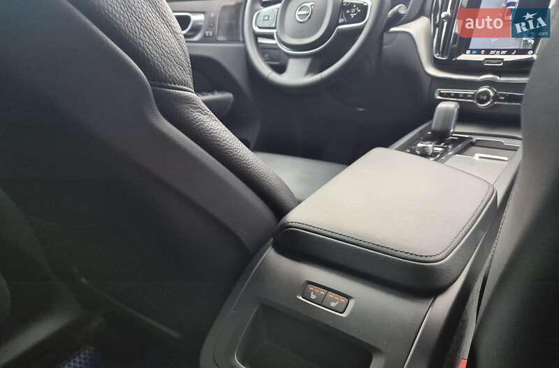 Внедорожник / Кроссовер Volvo XC60 2022 в Умани фото 62 Внедорожник / Кроссовер Volvo XC60 2022 в Умани