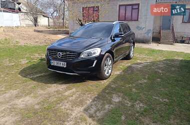 Внедорожник / Кроссовер Volvo XC60 2017 в 