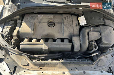 Внедорожник / Кроссовер Volvo XC60 2010 в 