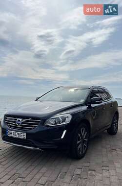 Позашляховик / Кросовер Volvo XC60 2017 в 