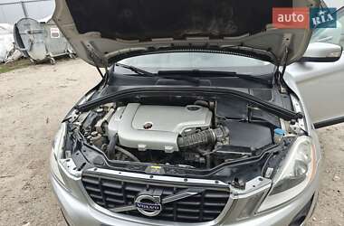 Внедорожник / Кроссовер Volvo XC60 2009 в 