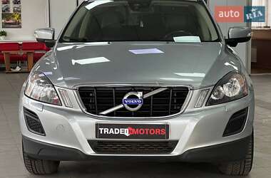 Внедорожник / Кроссовер Volvo XC60 2012 в 