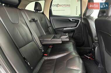 Внедорожник / Кроссовер Volvo XC60 2012 в 