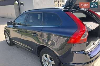 Внедорожник / Кроссовер Volvo XC60 2013 в 