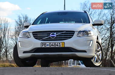 Позашляховик / Кросовер Volvo XC60 2017 в 