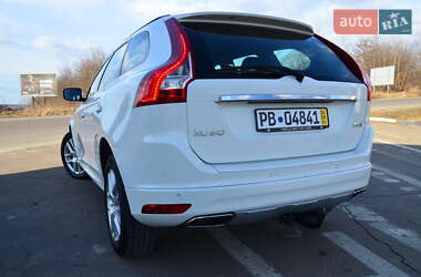 Позашляховик / Кросовер Volvo XC60 2017 в 