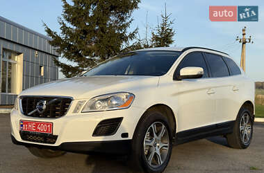 Внедорожник / Кроссовер Volvo XC60 2013 в 