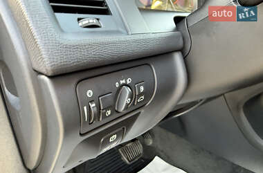 Внедорожник / Кроссовер Volvo XC60 2013 в 