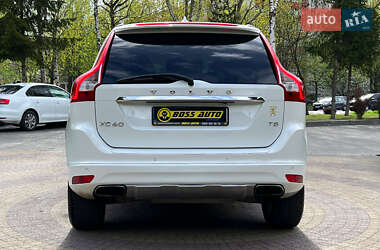 Внедорожник / Кроссовер Volvo XC60 2015 в 