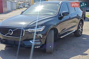 Внедорожник / Кроссовер Volvo XC60 2020 в 