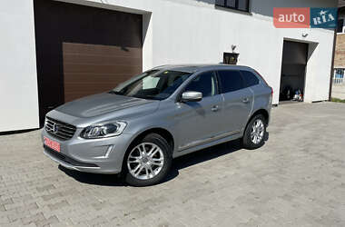 Внедорожник / Кроссовер Volvo XC60 2015 в 