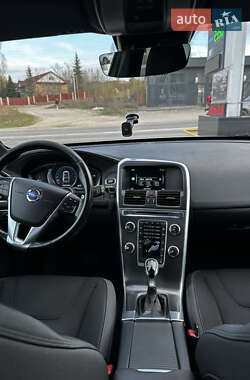 Позашляховик / Кросовер Volvo XC60 2014 в 