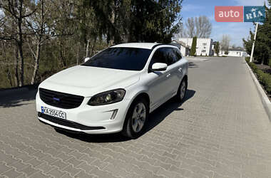 Внедорожник / Кроссовер Volvo XC60 2015 в 