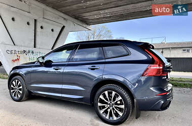 Внедорожник / Кроссовер Volvo XC60 2023 в 