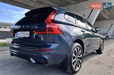 Внедорожник / Кроссовер Volvo XC60 2023 в 