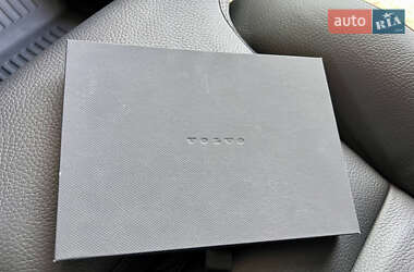 Внедорожник / Кроссовер Volvo XC60 2023 в 