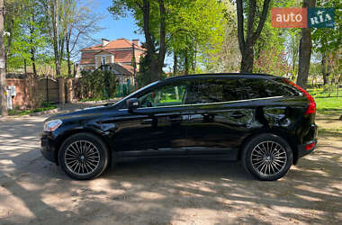 Позашляховик / Кросовер Volvo XC60 2011 в 