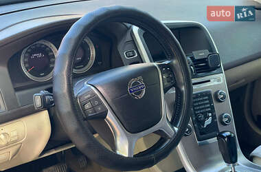 Позашляховик / Кросовер Volvo XC60 2011 в 