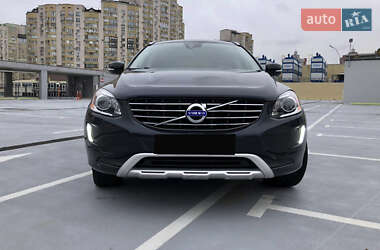 Позашляховик / Кросовер Volvo XC60 2017 в 