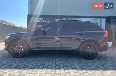 Внедорожник / Кроссовер Volvo XC60 2020 в 