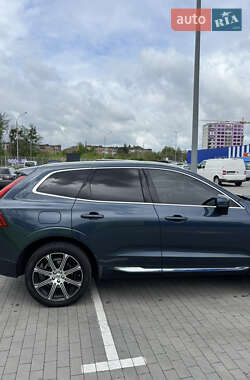 Позашляховик / Кросовер Volvo XC60 2019 в 
