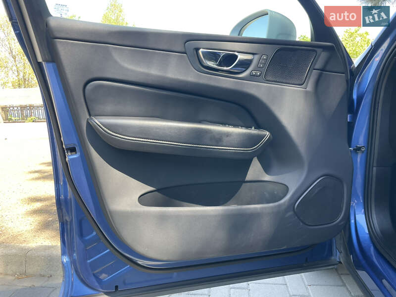 Внедорожник / Кроссовер Volvo XC60 2018 в Днепре