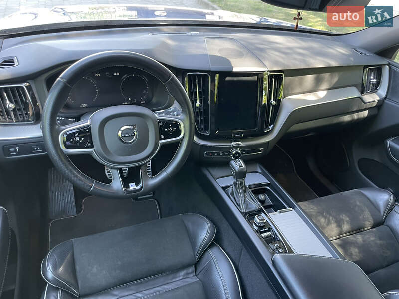 Внедорожник / Кроссовер Volvo XC60 2018 в Днепре