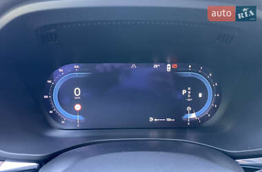 Внедорожник / Кроссовер Volvo XC60 2023 в 