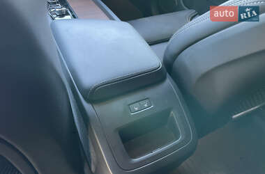Внедорожник / Кроссовер Volvo XC60 2023 в 
