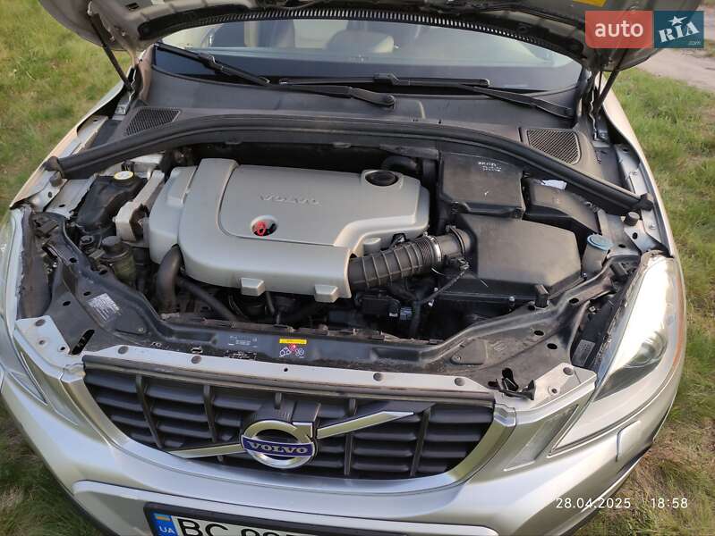 Позашляховик / Кросовер Volvo XC60 2009 в Миргороді фото 17 Позашляховик / Кросовер Volvo XC60 2009 в Миргороді