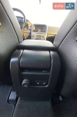 Позашляховик / Кросовер Volvo XC60 2012 в 