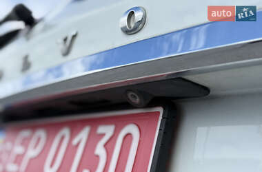Внедорожник / Кроссовер Volvo XC60 2015 в 
