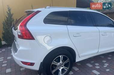 Позашляховик / Кросовер Volvo XC60 2013 в 