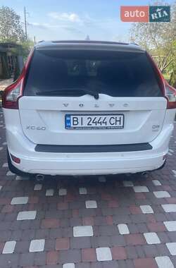 Позашляховик / Кросовер Volvo XC60 2013 в 