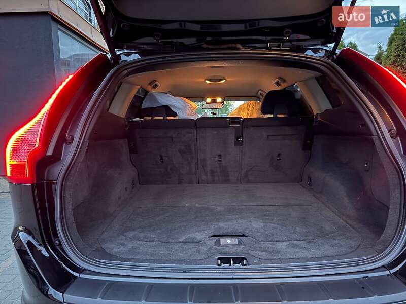 Позашляховик / Кросовер Volvo XC60 2010 в Самборі