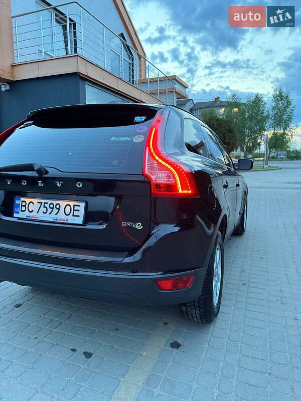 Позашляховик / Кросовер Volvo XC60 2010 в Самборі
