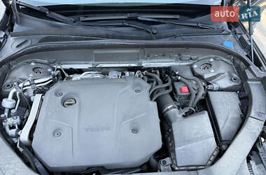 Внедорожник / Кроссовер Volvo XC60 2021 в 