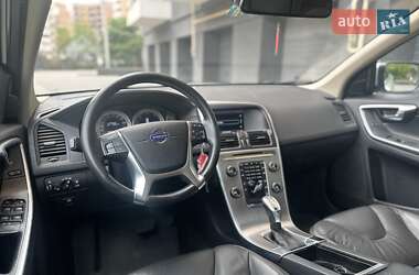 Внедорожник / Кроссовер Volvo XC60 2012 в 