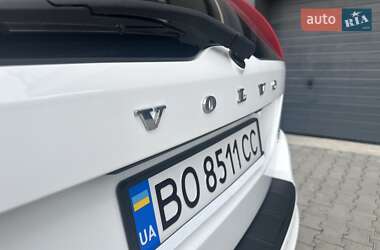Внедорожник / Кроссовер Volvo XC60 2012 в 
