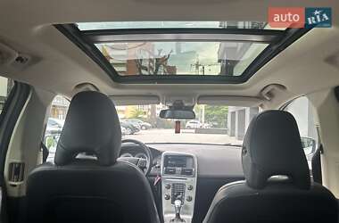 Внедорожник / Кроссовер Volvo XC60 2012 в 