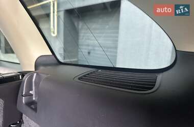 Внедорожник / Кроссовер Volvo XC60 2012 в 
