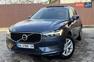 Внедорожник / Кроссовер Volvo XC60 2017 в 