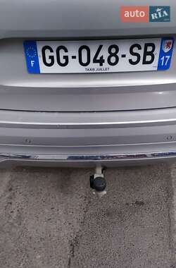 Внедорожник / Кроссовер Volvo XC60 2022 в 